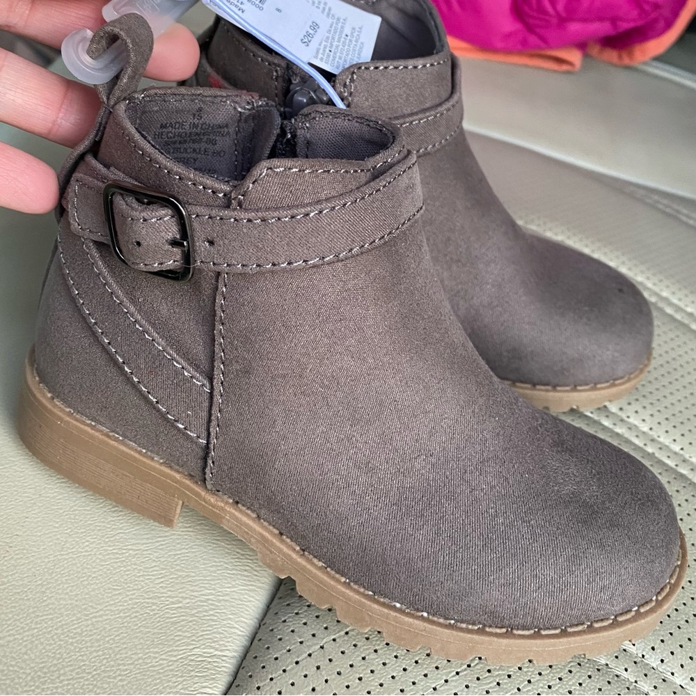 NWT Old Navy Toddler Girls Gray Leather Ankle Booties size 8